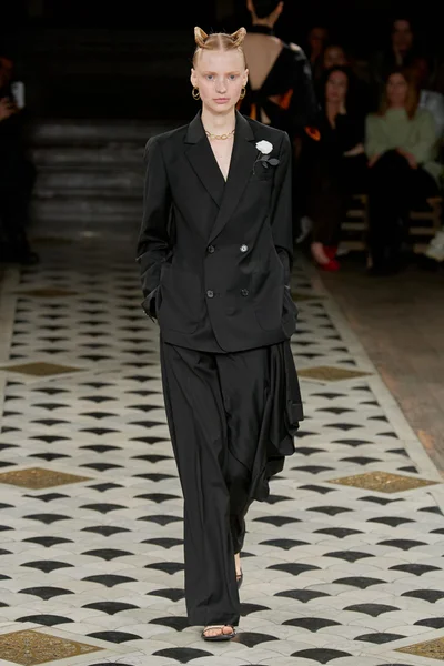 Look 31
